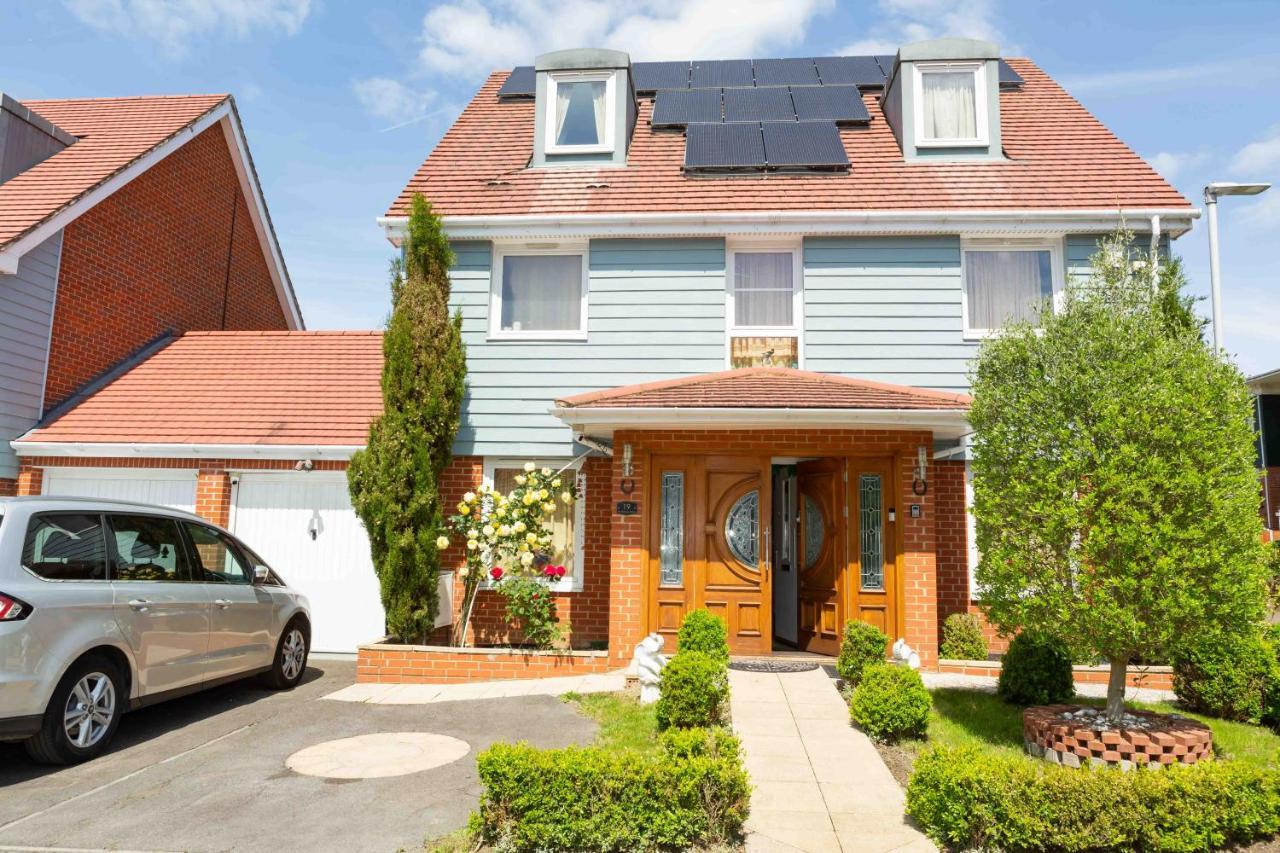 Benjamin Guest House Yiewsley Exteriér fotografie